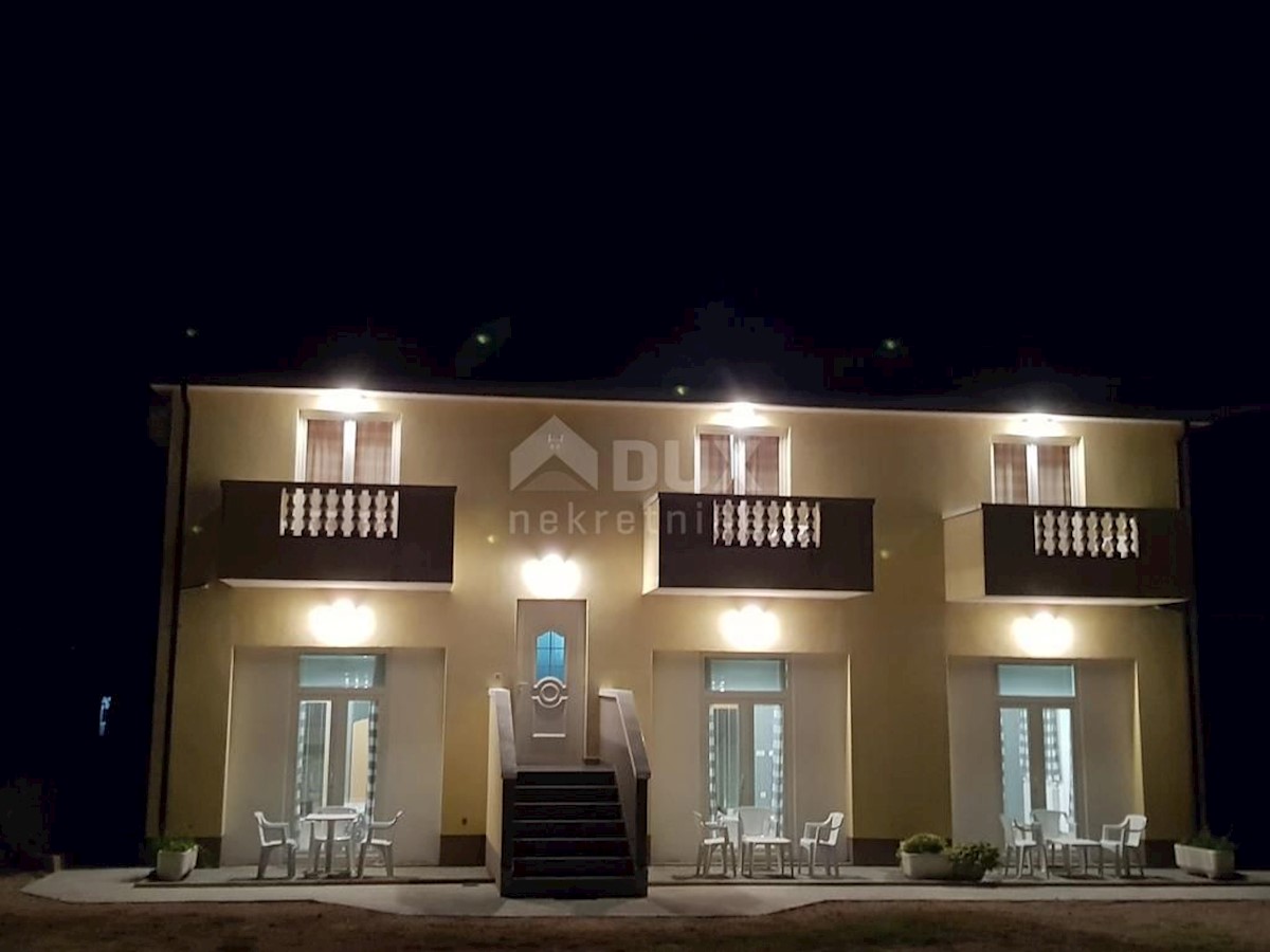 ISTRIA, UMAG - Palazzina a 3 km dal mare