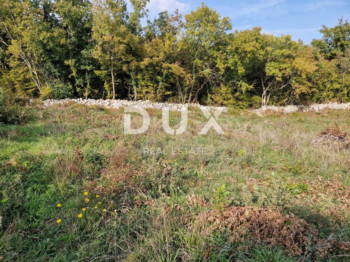 ISTRIA, DUGA UVALA - Terreno edificabile in fase di ottenimento del permesso di costruire
