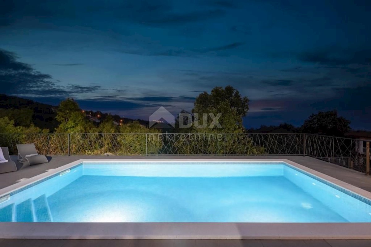 OPATIJA - Villa moderna con piscina e vista mare