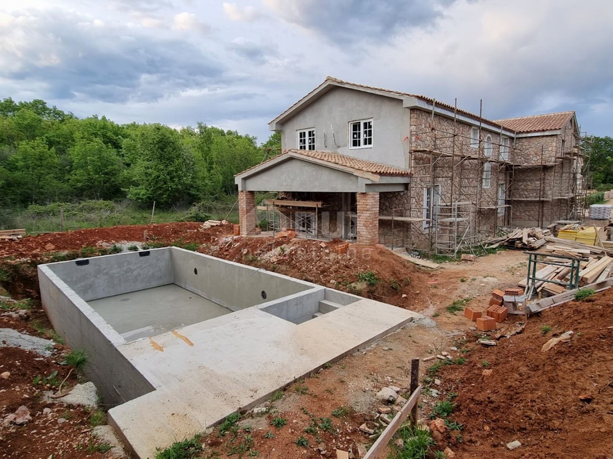 ISOLA DI KRK, RISIKA - Nuova costruzione! Spaziosa casa bifamiliare in pietra con piscina