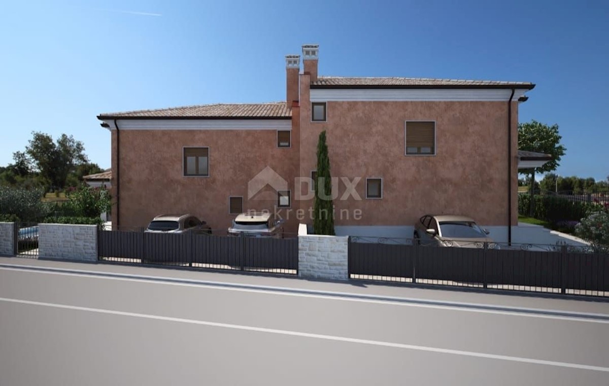 ISTRIA, MOMJAN - Casa bifamiliare con piscina