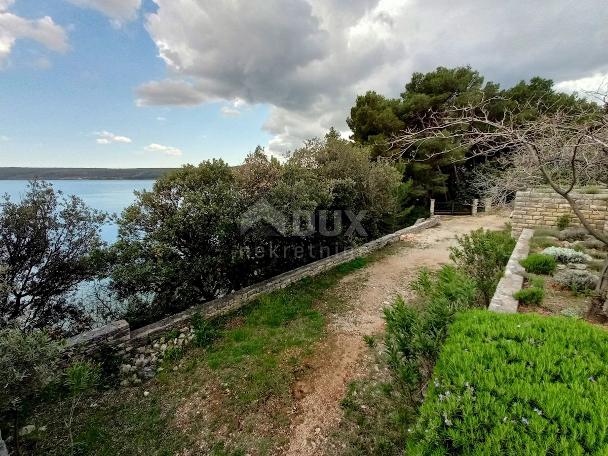 ZADAR, POSEDARJE - Bella casa a schiera, 1a fila al mare