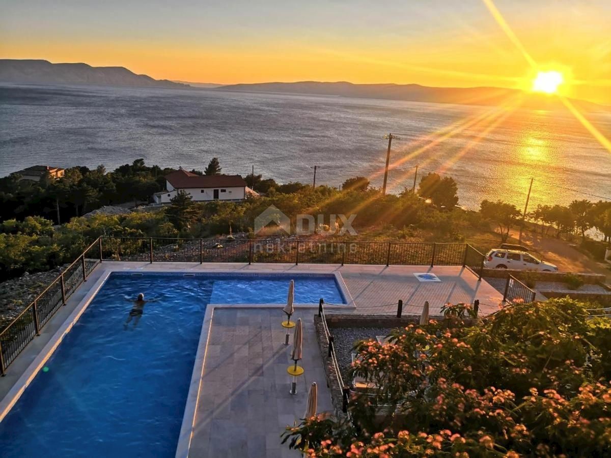 SENJ, SVETI JURAJ - Palazzina con vista sul mare