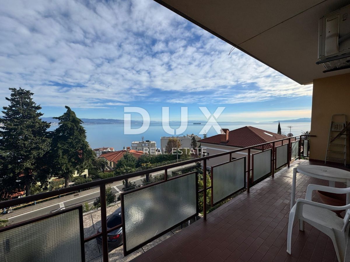 OPATIJA, CENTRO - piano di una casa in una posizione attraente con vista sul mare