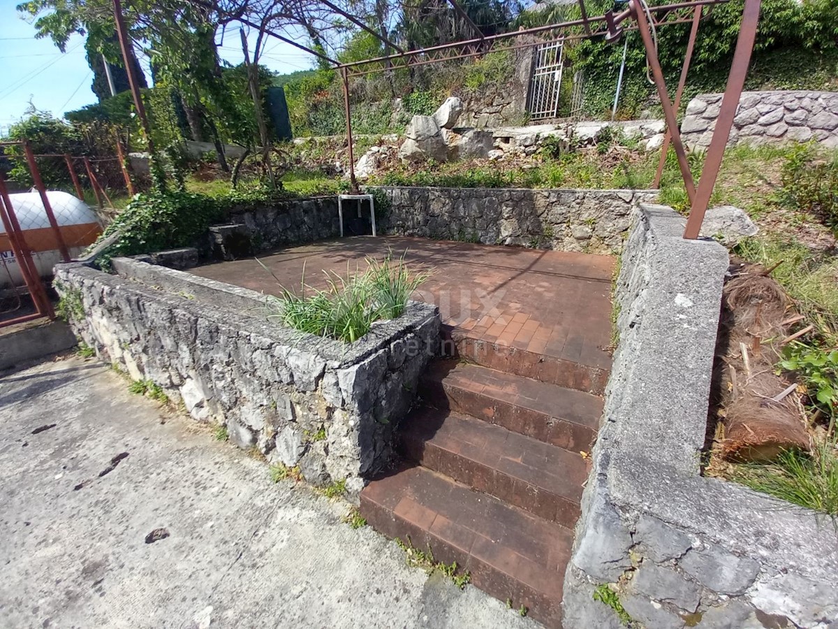 OPATIJA, CENTRO - piano di una casa in una posizione attraente con vista sul mare