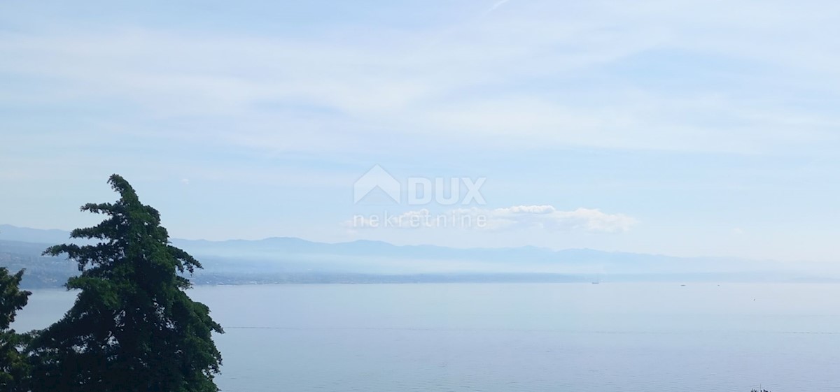 OPATIJA, CENTRO - piano di una casa in una posizione attraente con vista sul mare