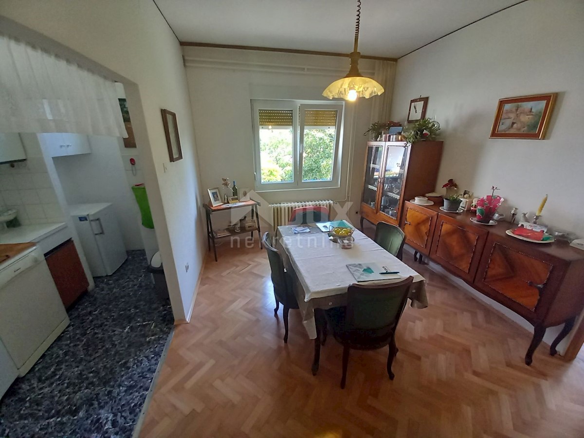 OPATIJA, CENTRO - piano di una casa in una posizione attraente con vista sul mare