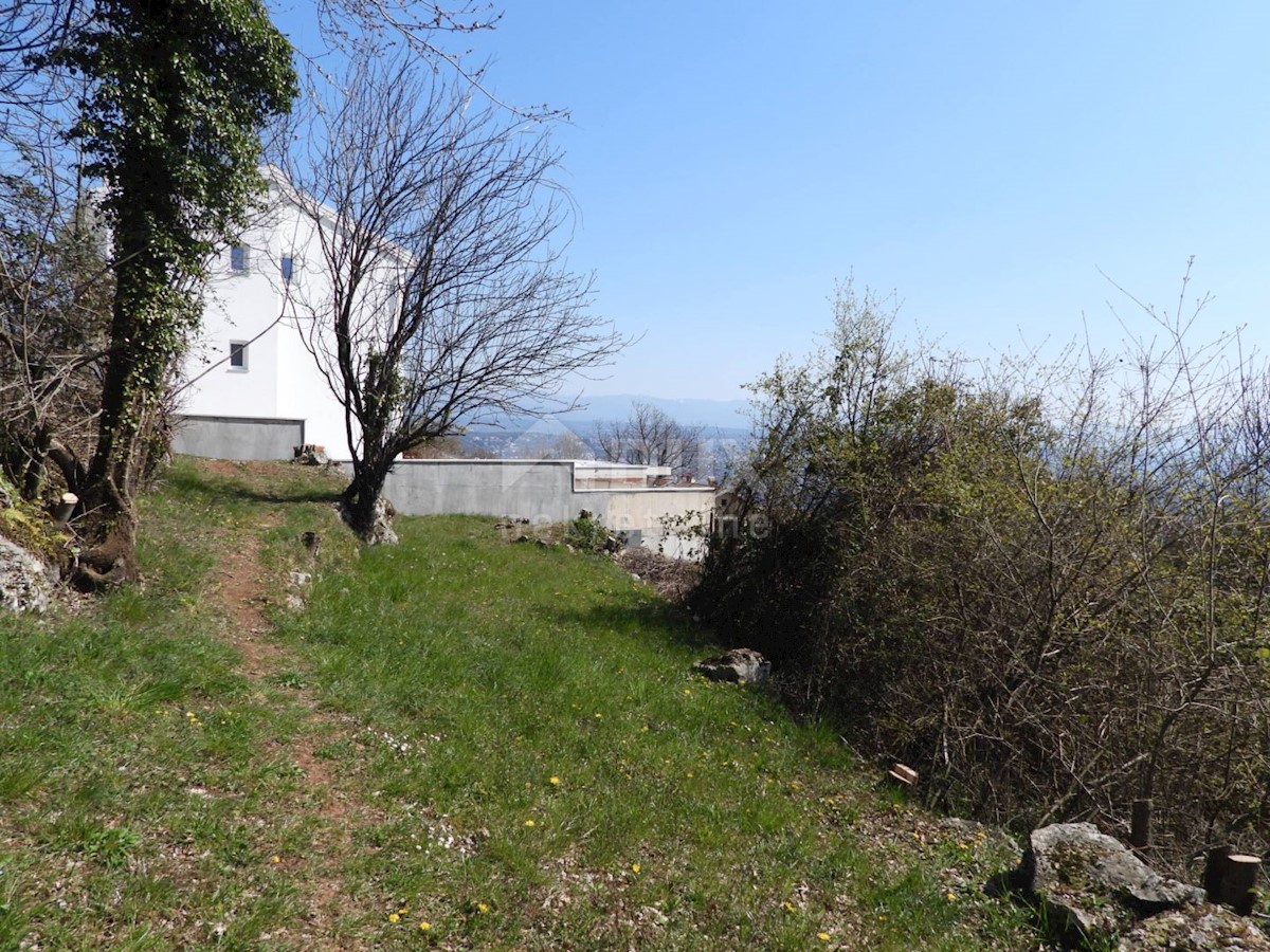 OPATIJA, BREGI - terreno edificabile 1831m2 con vista panoramica sul mare per una casa familiare / villa / appartamenti / casa in affitto con piscina / casa vacanze con piscina