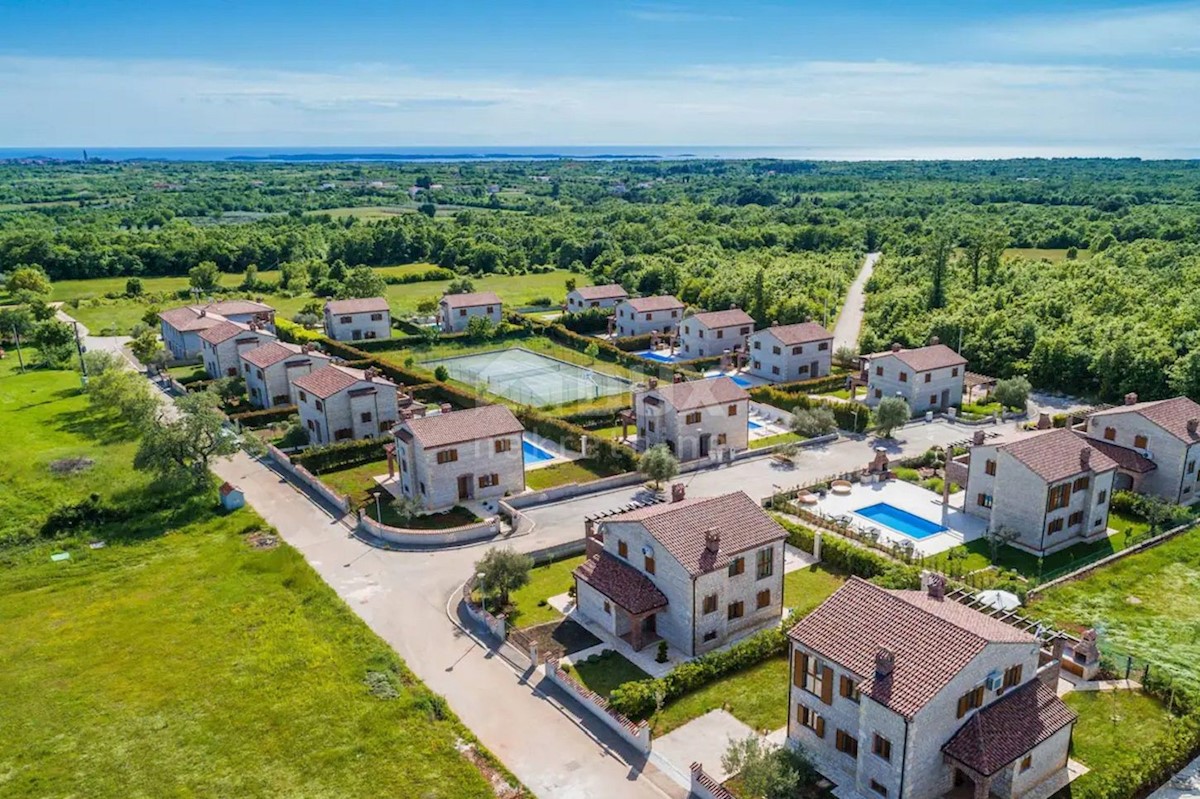 ISTRIA, SVETVINČENAT - Casa rurale con piscina