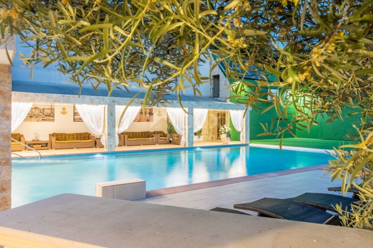 CRIKVENICA, DRAMALJ - Villa con un'impressionante vista sul mare!