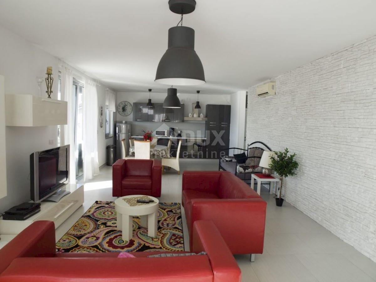 CRIKVENICA, DRAMALJ - Villa con un'impressionante vista sul mare!
