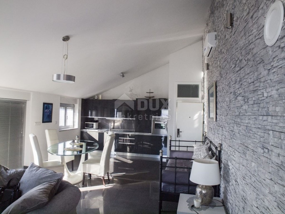 CRIKVENICA, DRAMALJ - Villa con un'impressionante vista sul mare!