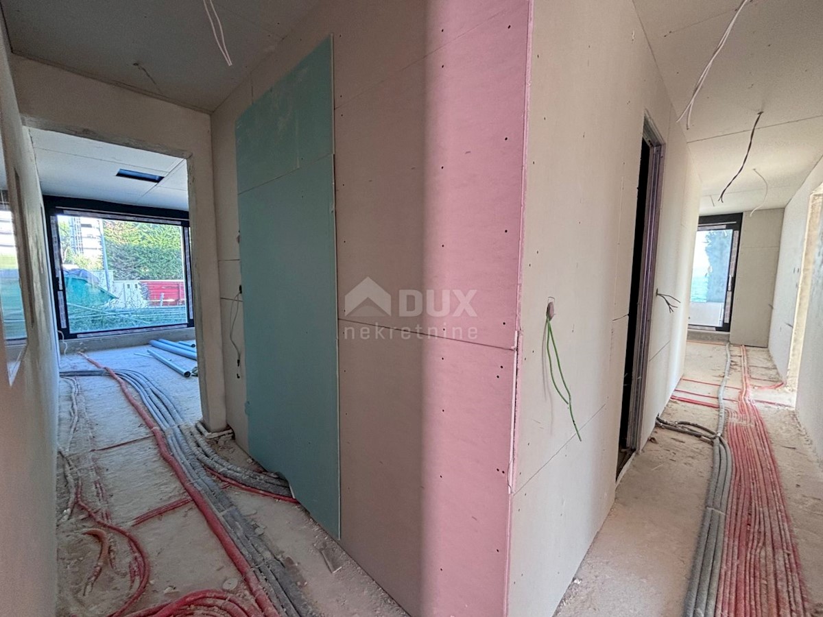 ZADAR, KOŽINO - Lussuoso appartamento in un nuovo edificio con piscina S1