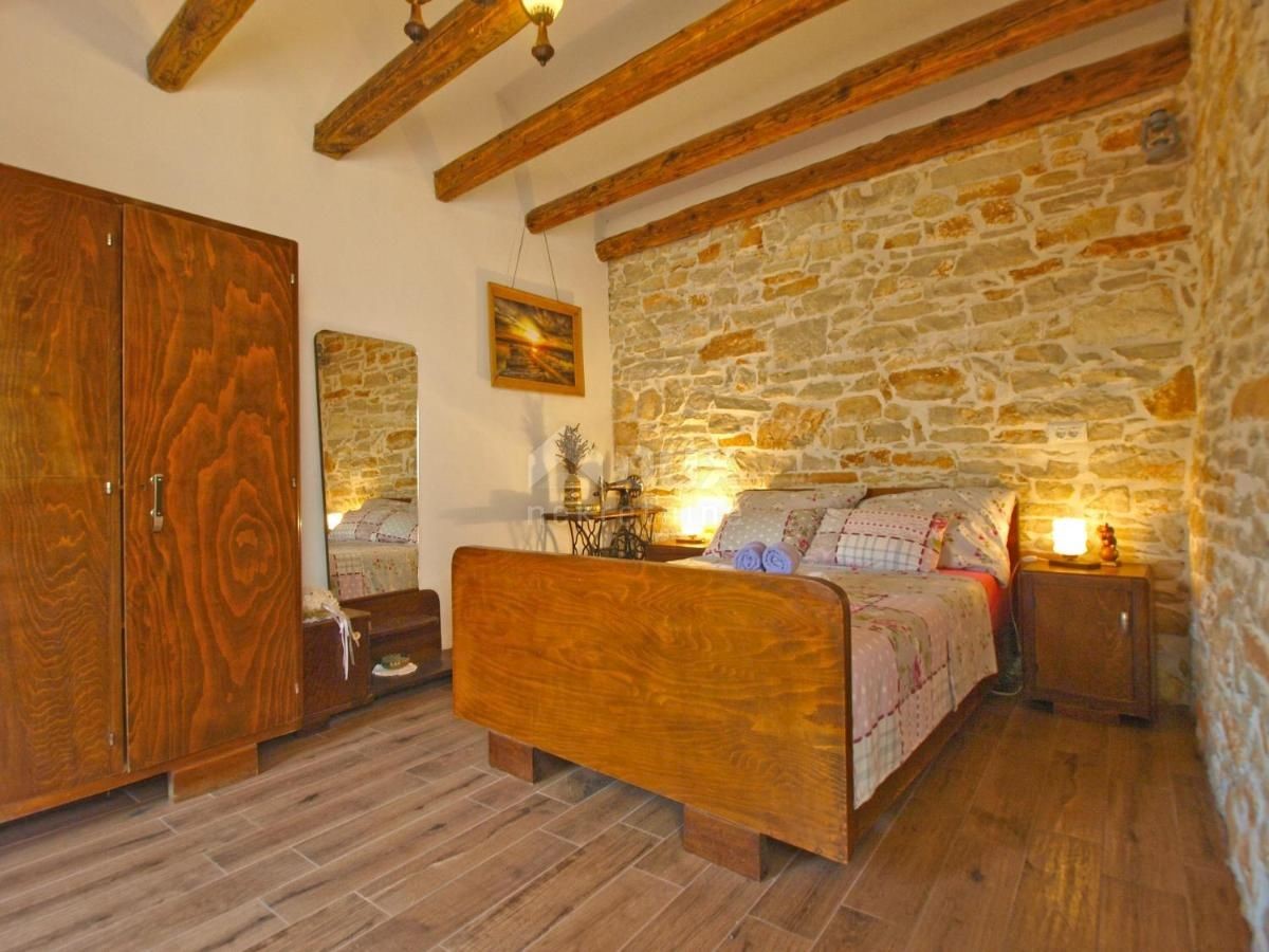 ISTRIA, MEDULIN - Bella casa in pietra ideale per il turismo!