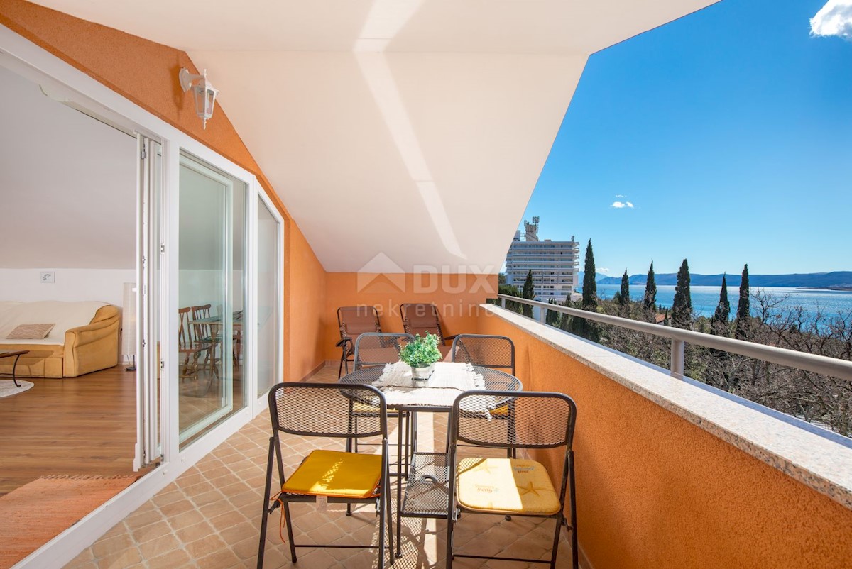 CRIKVENICA, DRAMALJ - villa rustica con giardino romano a soli 250 metri dalla spiaggia, GARAGE, esclusivo