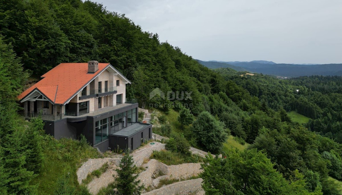 GORSKI KOTAR, CRNI LUG - Villa di lusso con giardino di 20.000 mq