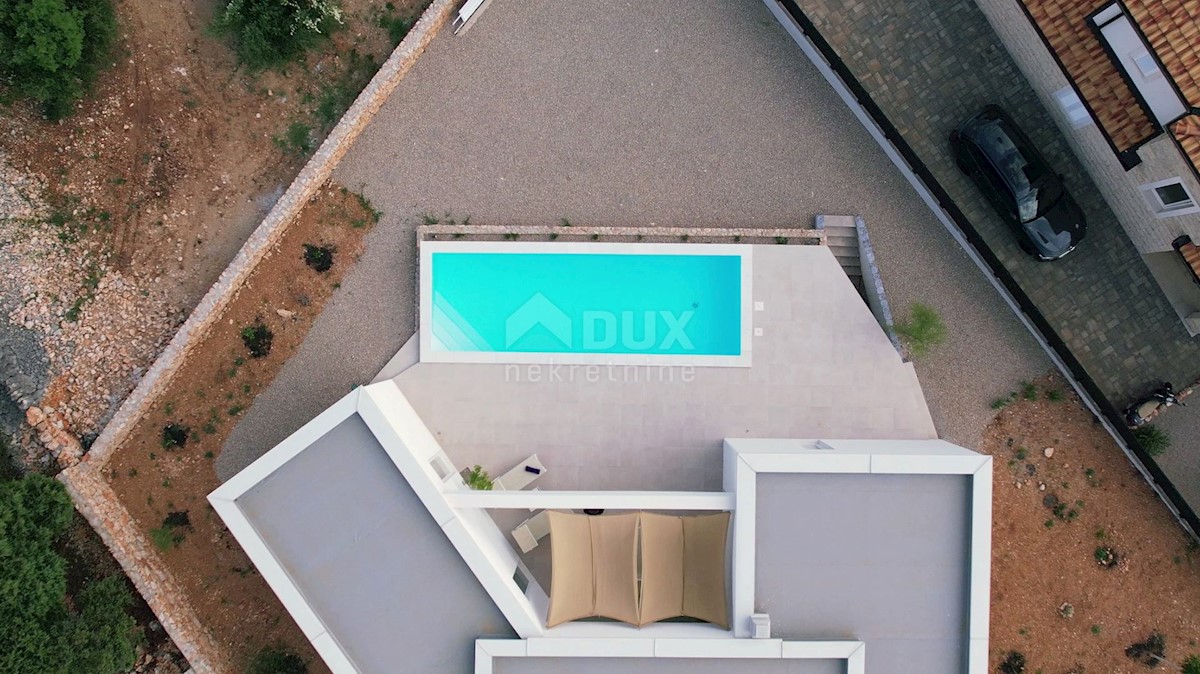 ISOLA DI KRK, area più ampia della città di Krk - Lussuosa villa moderna con piscina e vista mare