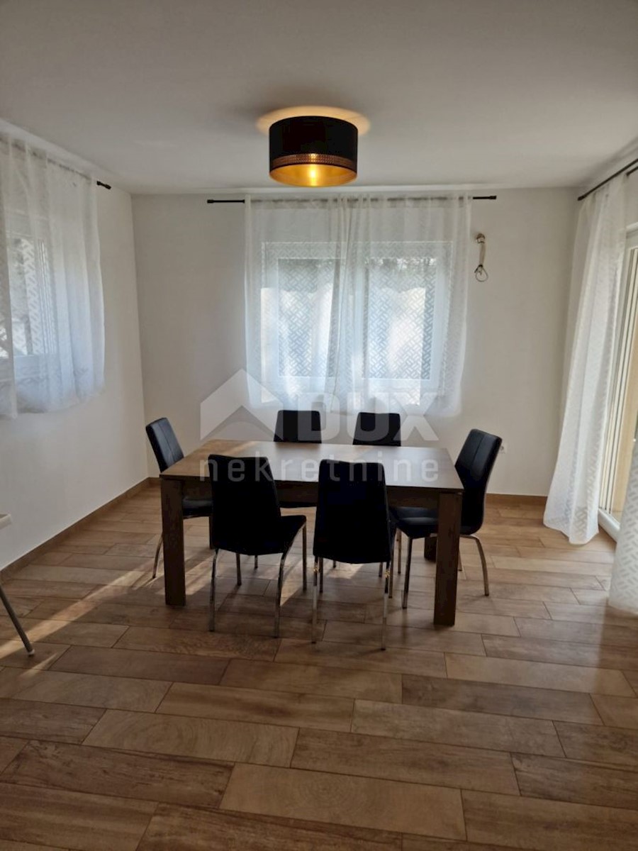 ISTRIA, PARENZO - Nuova casa indipendente vicino alla città