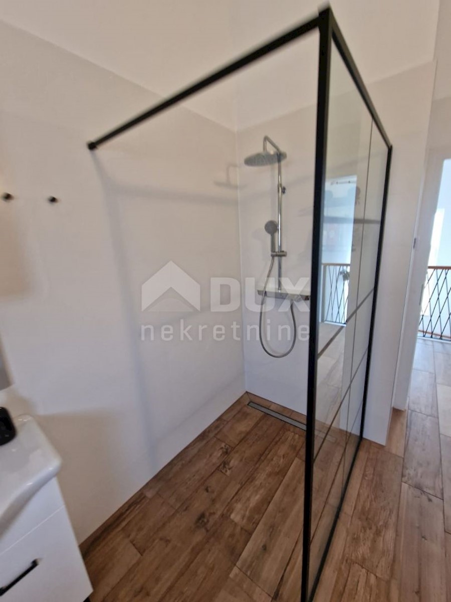 ISTRIA, PARENZO - Nuova casa indipendente vicino alla città