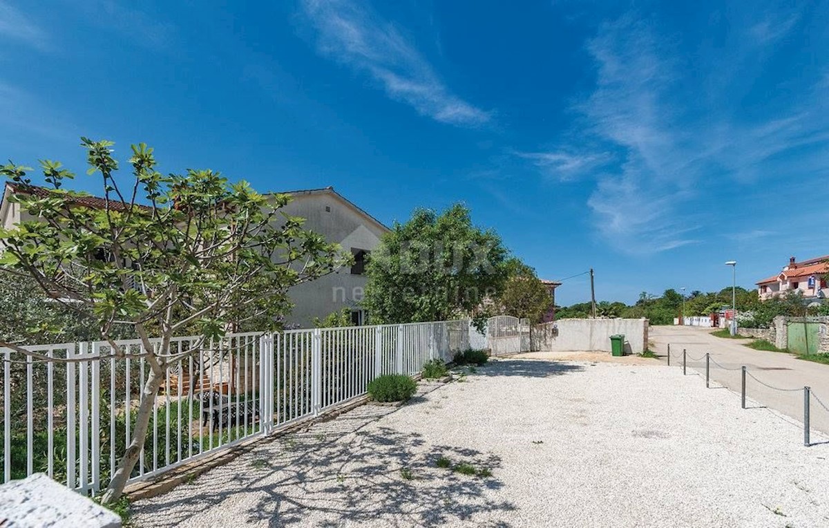 ISTRIA, BARBARIGA - Palazzina vicino alla spiaggia