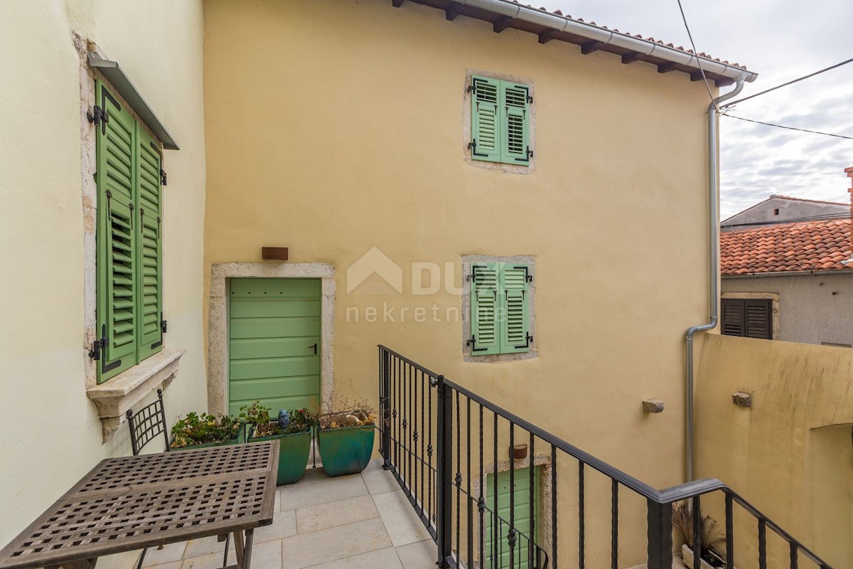 CITTÀ DI KRK - Casa di lusso con giardino e vista mare