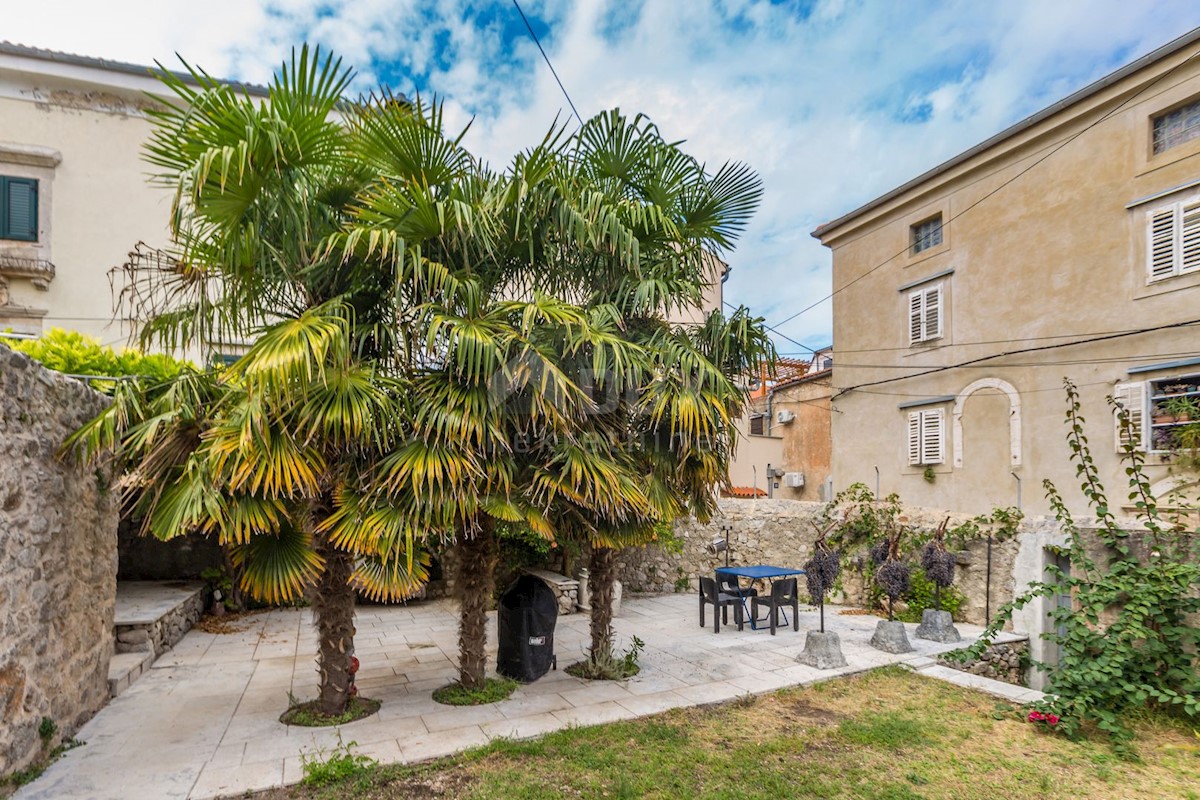 CITTÀ DI KRK - Casa di lusso con giardino e vista mare