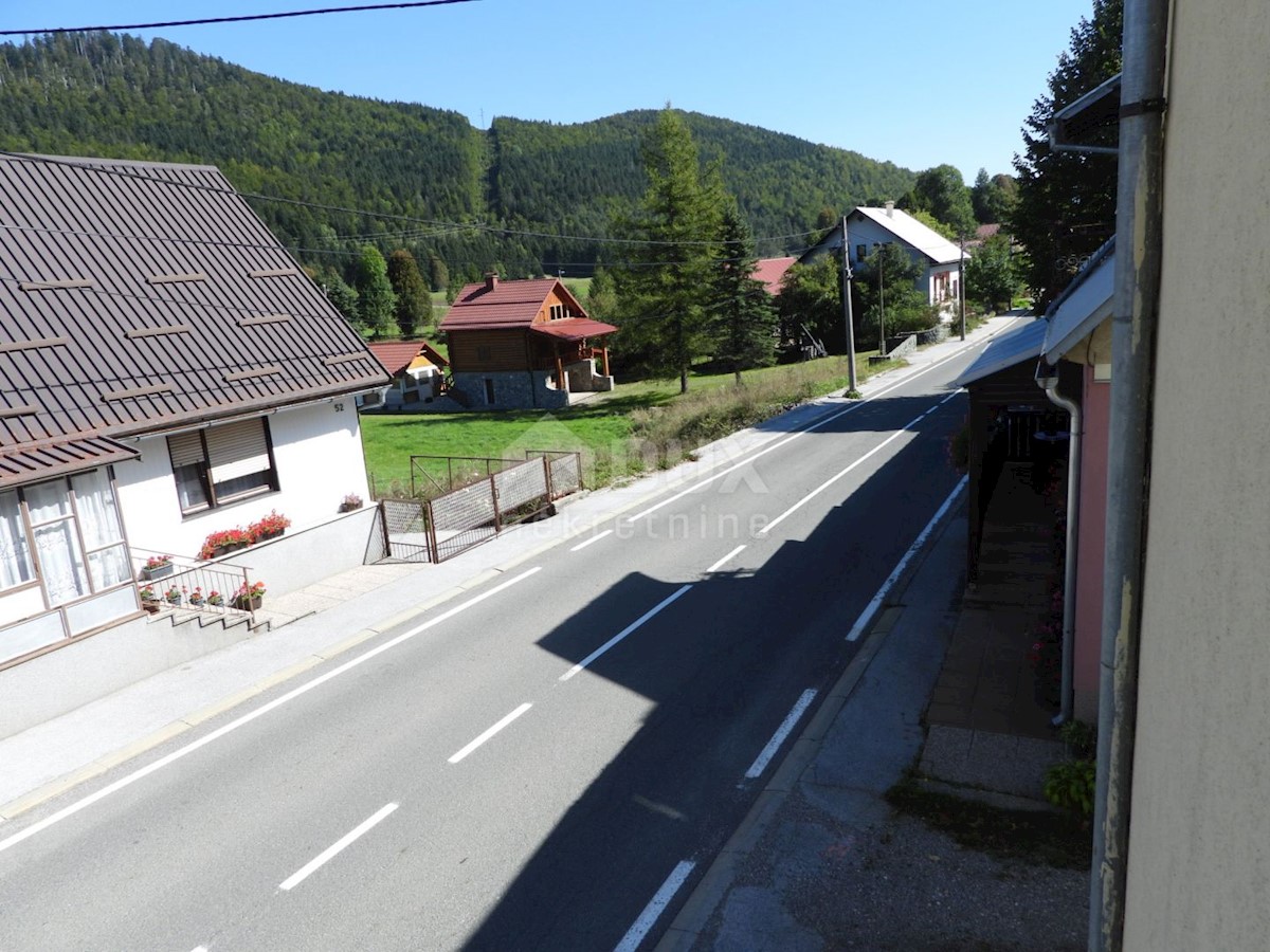 GORSKI KOTAR, SUNGER- vecchia casa + 2 annessi + ambiente 9000m2