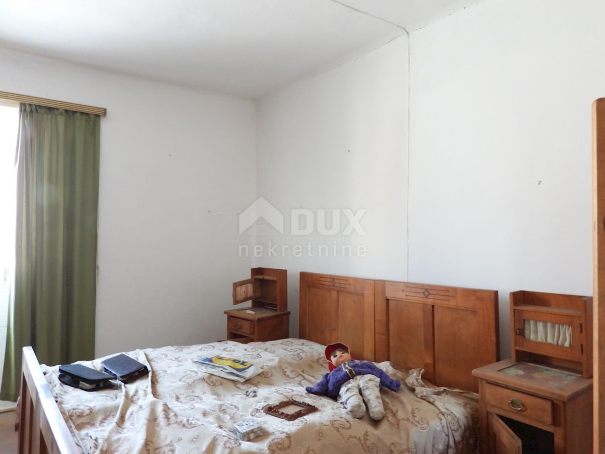 GORSKI KOTAR, SUNGER- vecchia casa + 2 annessi + ambiente 9000m2