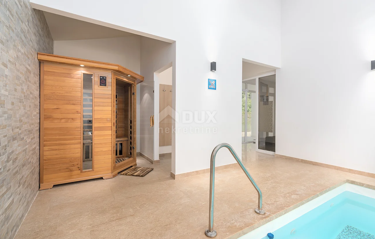 ISTRIA, ŽMINJ - Villa moderna con interni di design, piscina coperta e benessere
