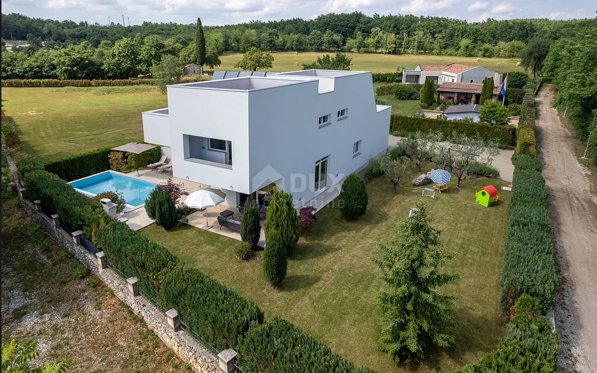 ISTRIA, ŽMINJ - Villa moderna con interni di design, piscina coperta e benessere