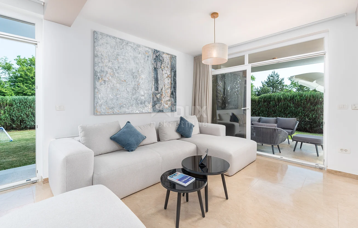 ISTRIA, ŽMINJ - Villa moderna con interni di design, piscina coperta e benessere
