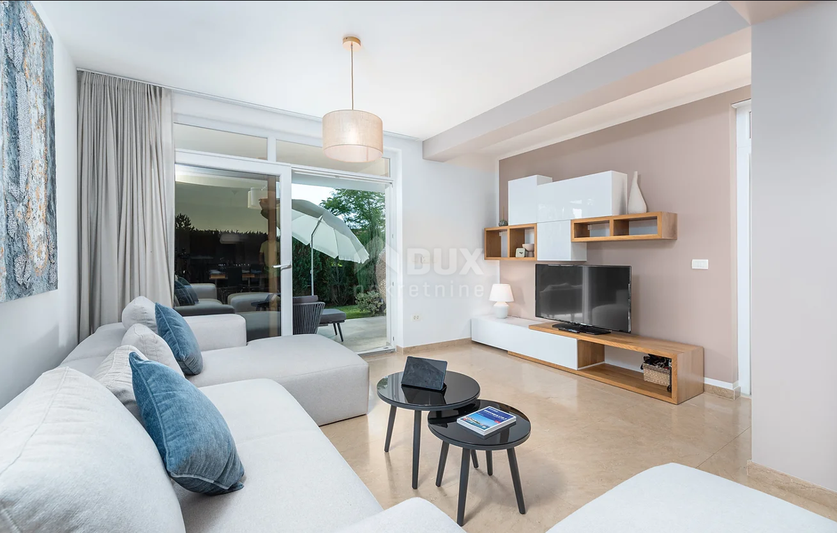 ISTRIA, ŽMINJ - Villa moderna con interni di design, piscina coperta e benessere