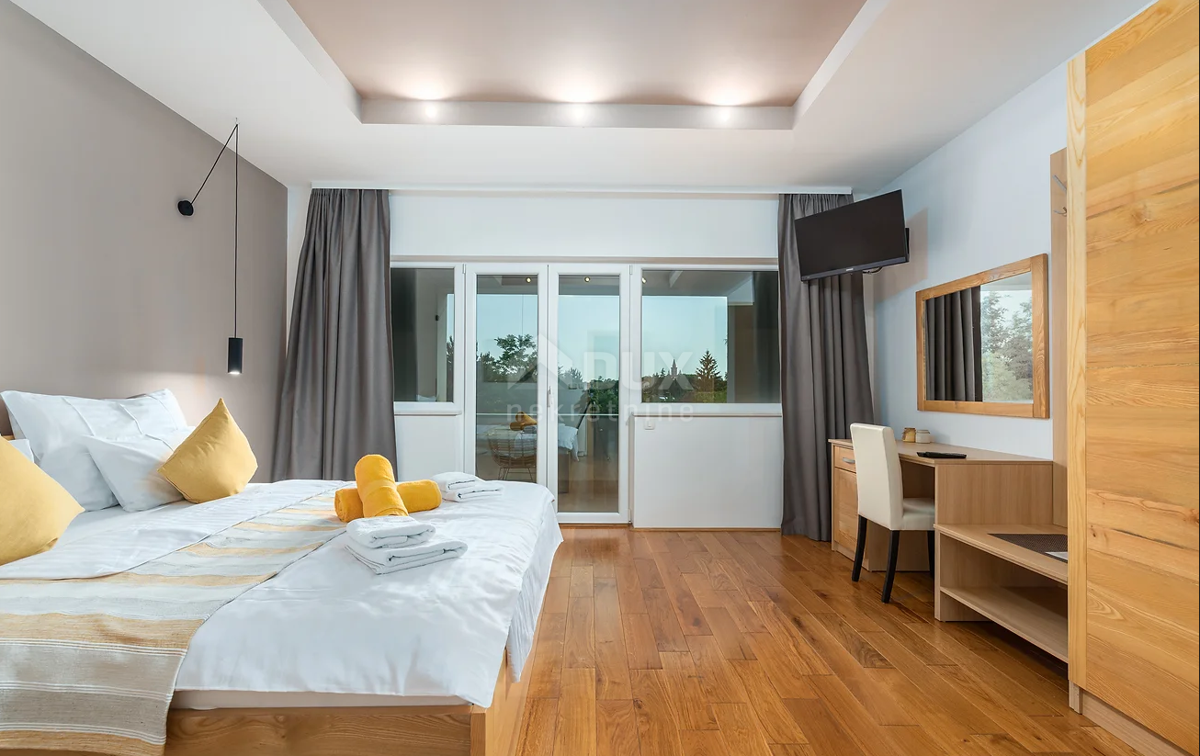 ISTRIA, ŽMINJ - Villa moderna con interni di design, piscina coperta e benessere