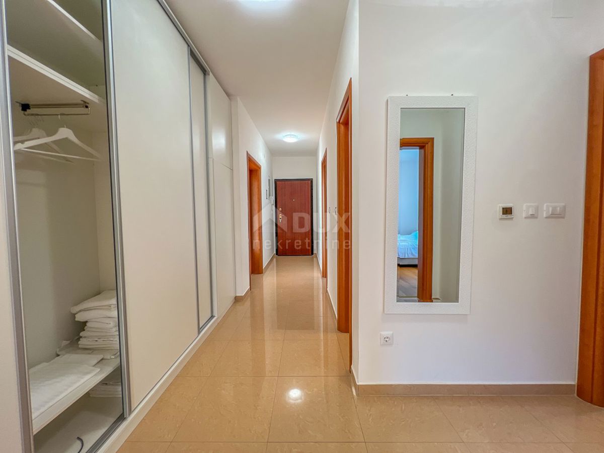 OPATIJA, IČIĆI - appartamento 124m2 con garage vicino alla spiaggia, terrazza, vista mare, vicino a Opatija