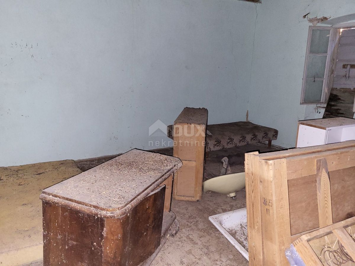 ISTRIA, MOTOVUN - Antica casa indipendente da ristrutturare