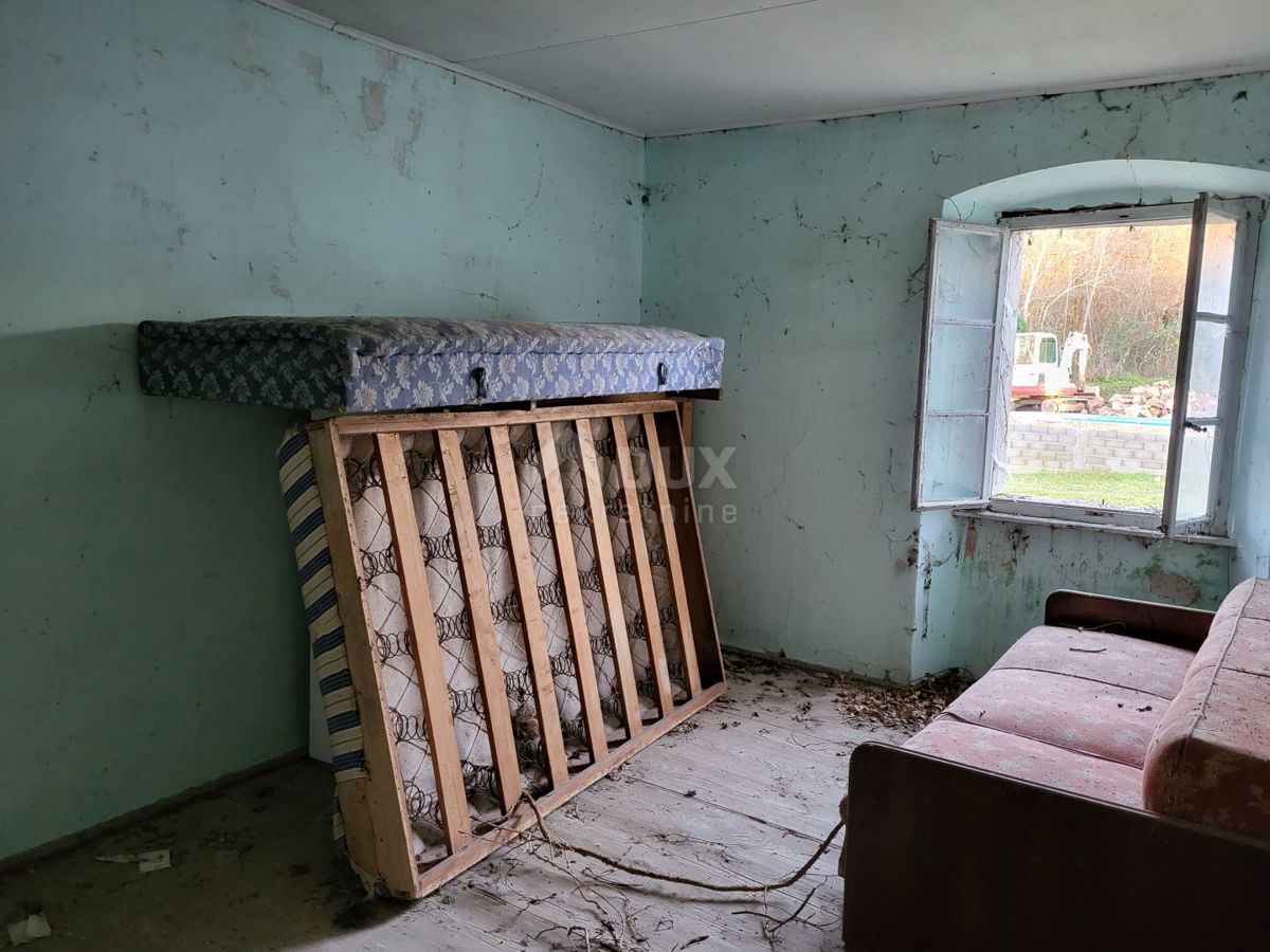 ISTRIA, MOTOVUN - Antica casa indipendente da ristrutturare