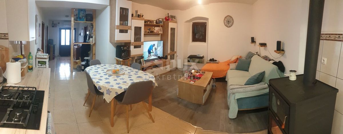 KRALJEVICA - APPARTAMENTO AL PIANO TERRA ADATTATO CON GIARDINO