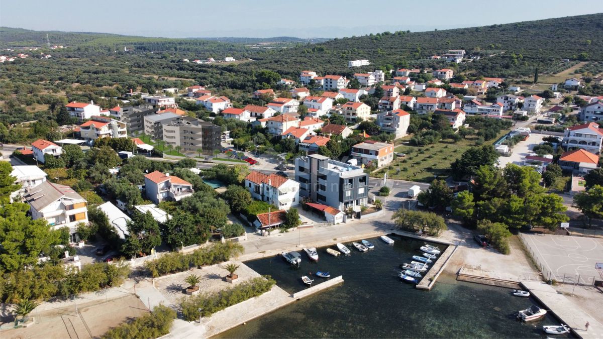 ZADAR, SUKOŠAN, appartamento attico con 3 camere da letto + bagno in uno splendido edificio nuovo con vista sul mare