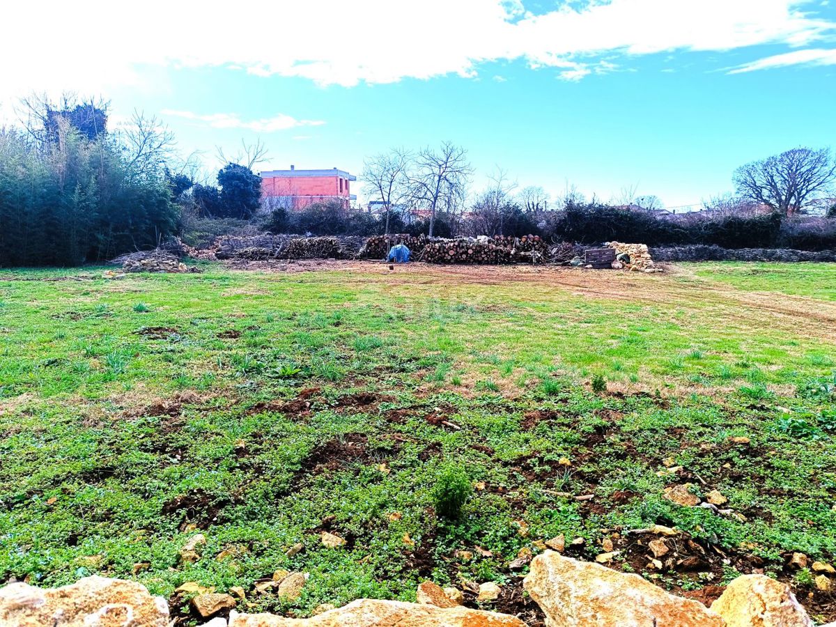 ISTRIA, MEDULINO Terreno edificabile vicino alla spiaggia