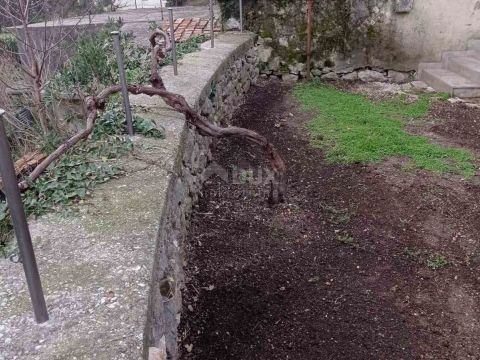 ISOLA DI KRK, OMIŠALJ - casa ristrutturata nel centro storico