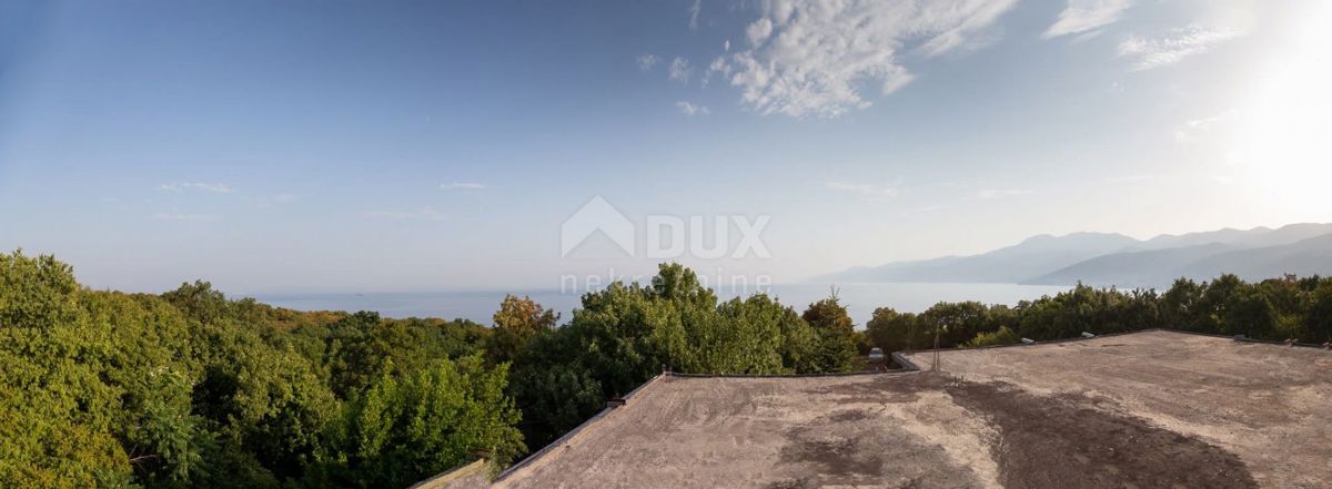 RIJEKA, KANTRIDA - Casa indipendente con ampio giardino!