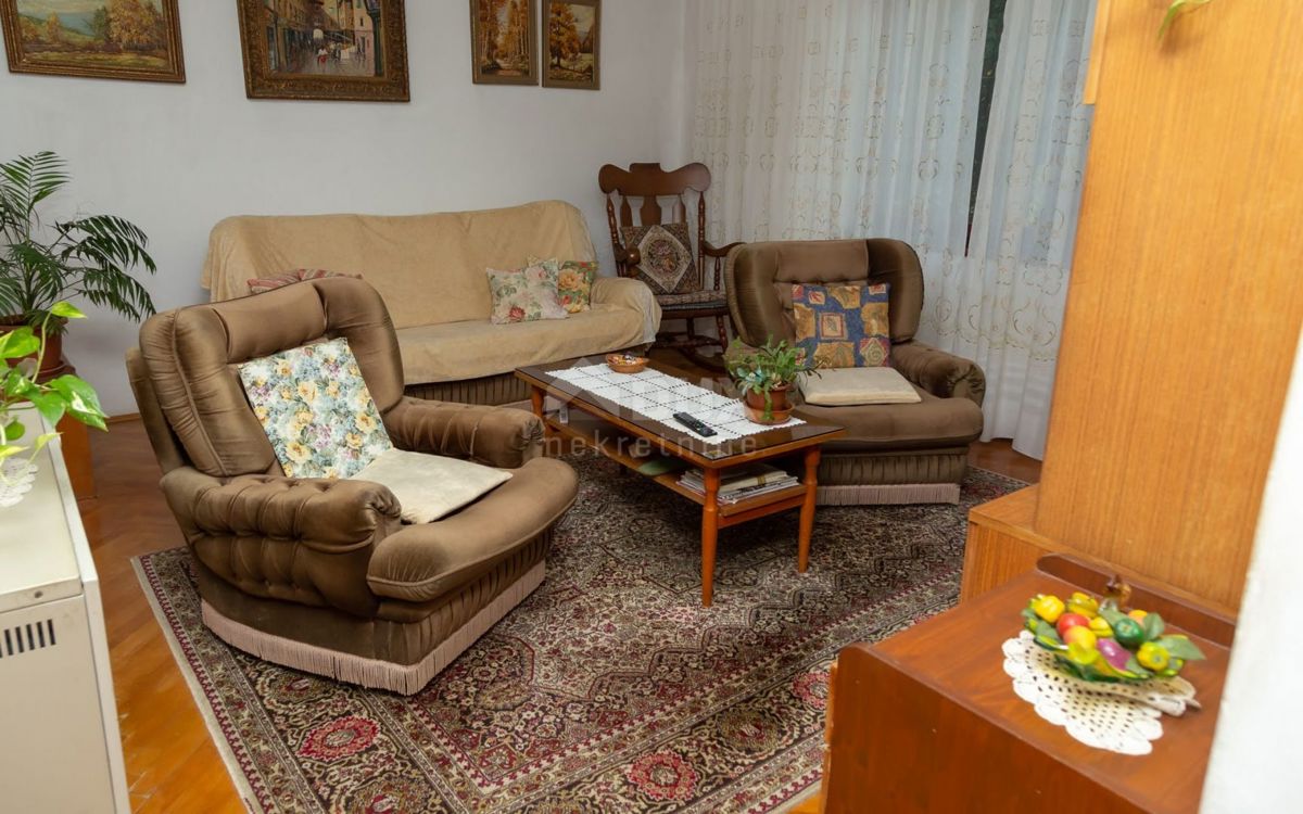 RIJEKA, KANTRIDA - Casa indipendente con ampio giardino!