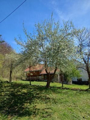 BRUŠANE, GOSPIĆ - Oasi di vita tranquilla vicino al Parco naturale Velebit