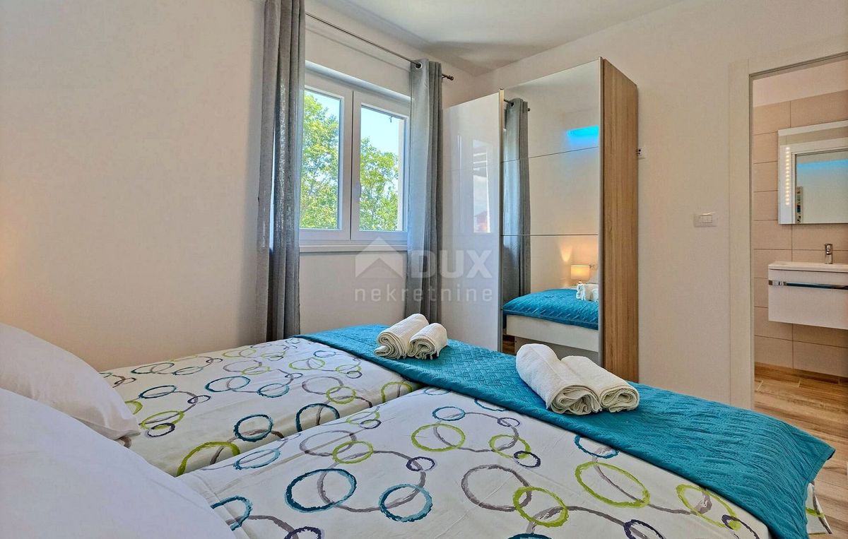 ISTRIA, MARČANA - Confortevole casa moderna con piscina