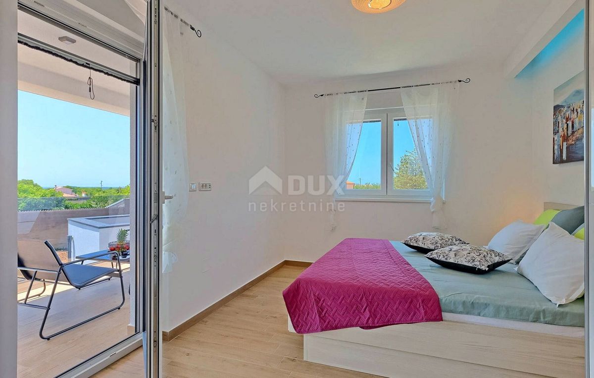 ISTRIA, MARČANA - Confortevole casa moderna con piscina