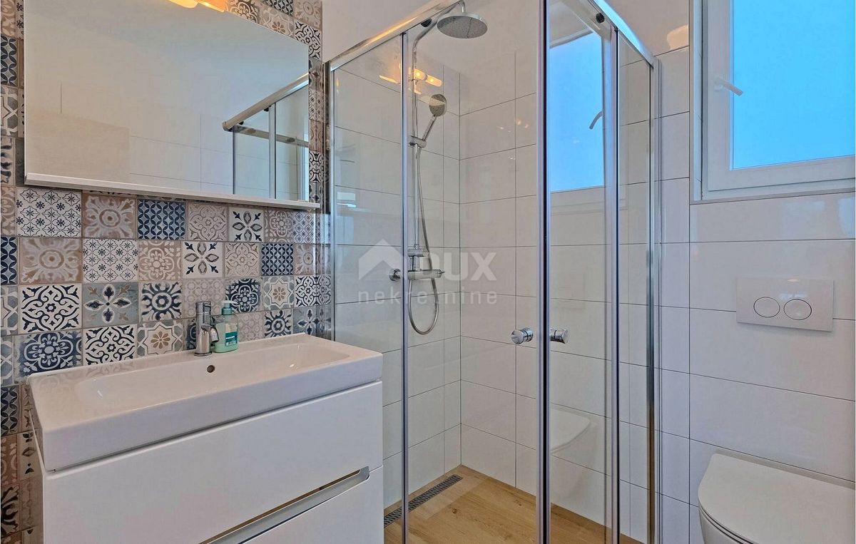 ISTRIA, MARČANA - Confortevole casa moderna con piscina