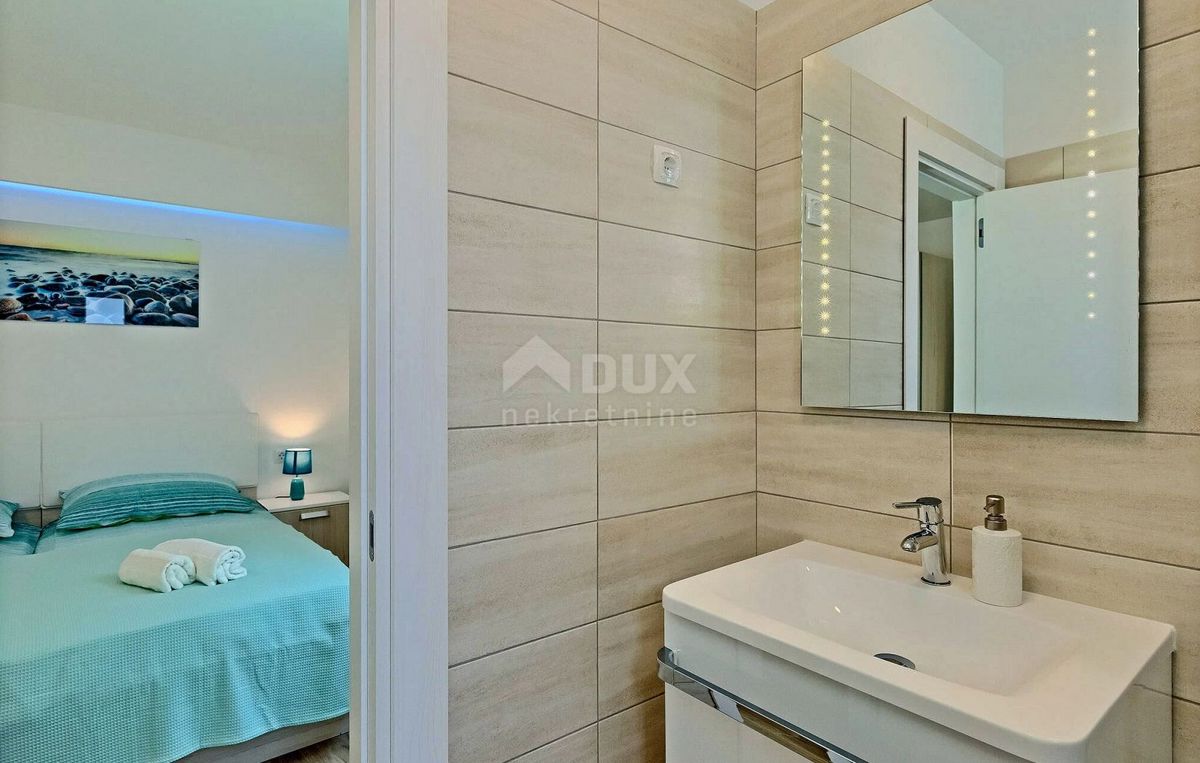 ISTRIA, MARČANA - Confortevole casa moderna con piscina