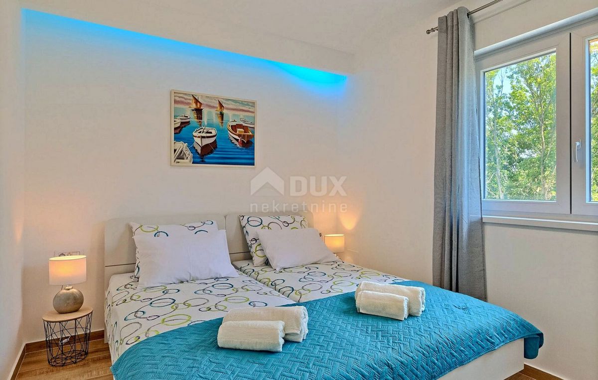 ISTRIA, MARČANA - Confortevole casa moderna con piscina