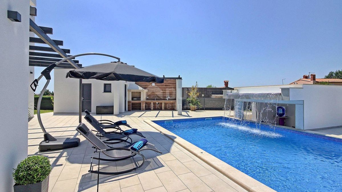 ISTRIA, MARČANA - Confortevole casa moderna con piscina