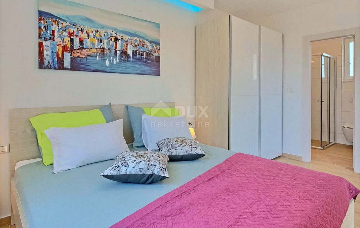 ISTRIA, MARČANA - Confortevole casa moderna con piscina